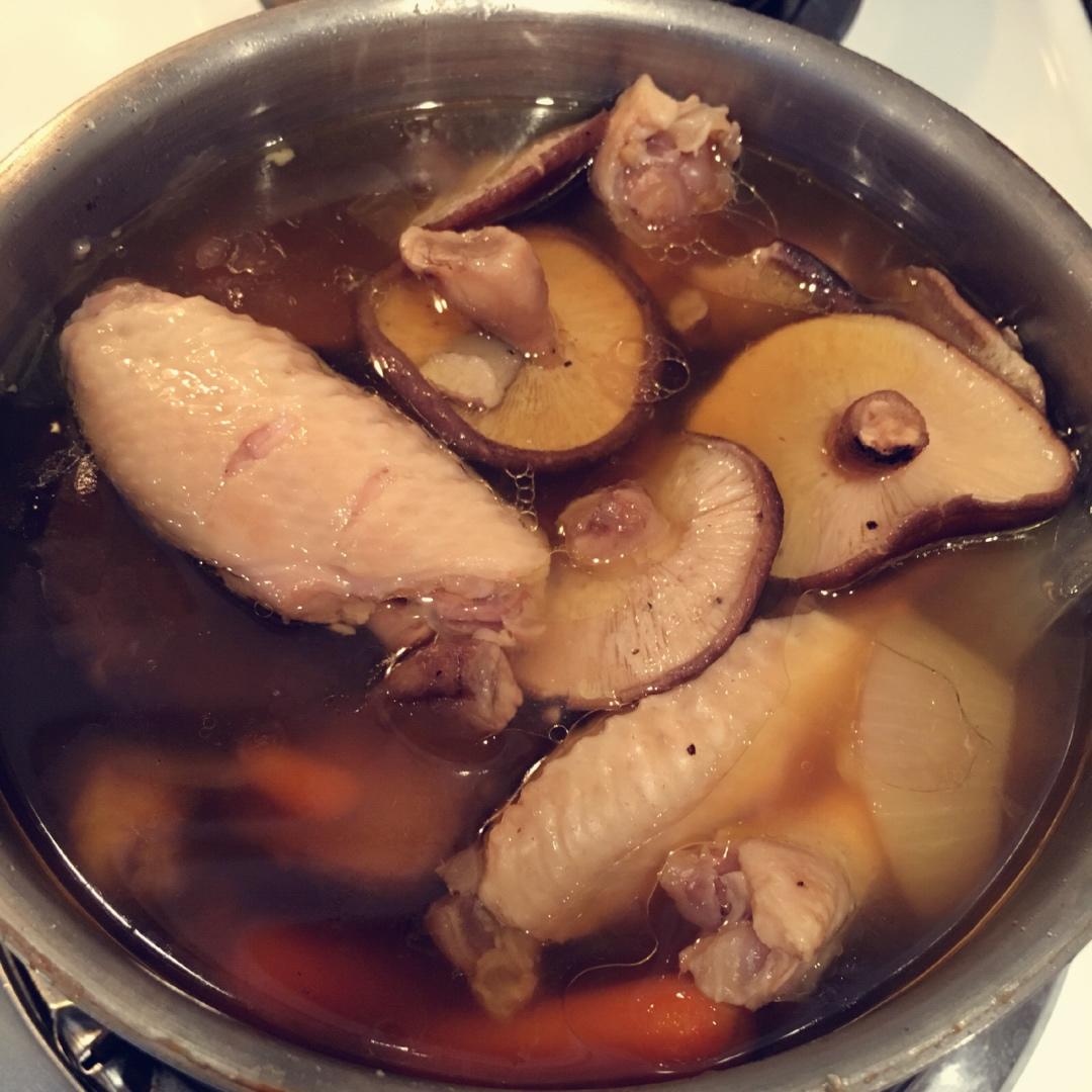 香菇炖鸡