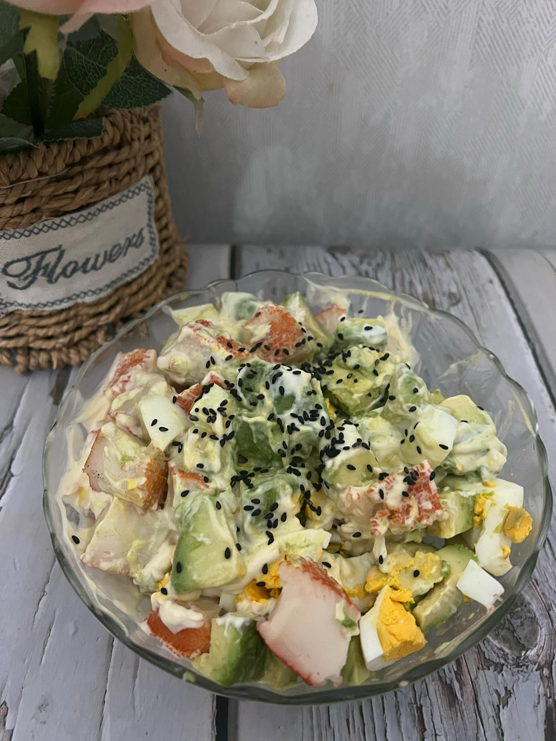 牛油果蟹肉色拉
