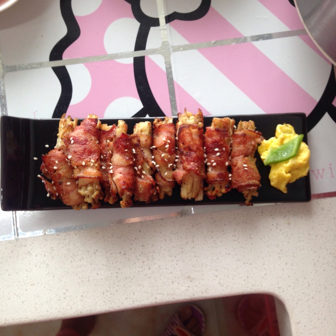 香煎培根金针菇卷