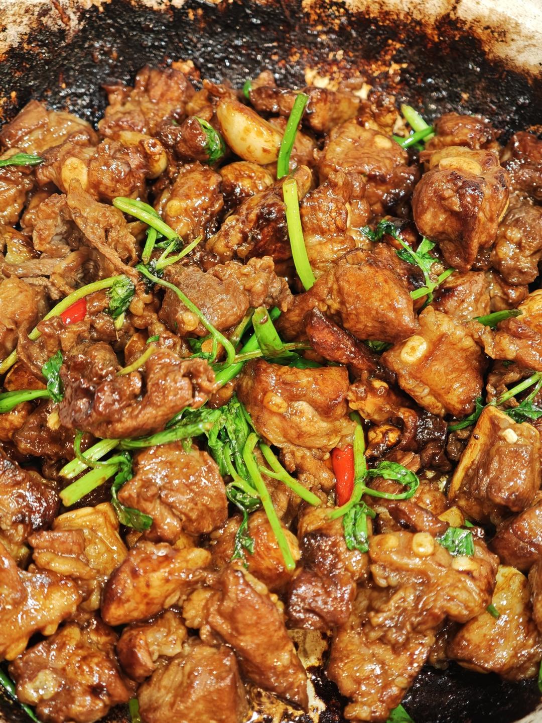 大师菜谱｜啫啫生焗排骨煲