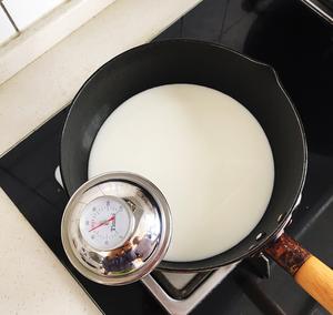 比拿铁更醇香的锅煮咖啡的做法 步骤1