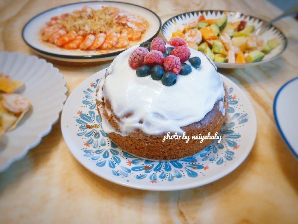 视频【软到捏不住的戚风蛋糕】新手必学，不再被气疯！