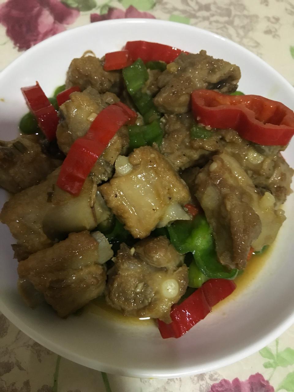 肉食动物都无法抵抗，家常简单的软糯排骨。
