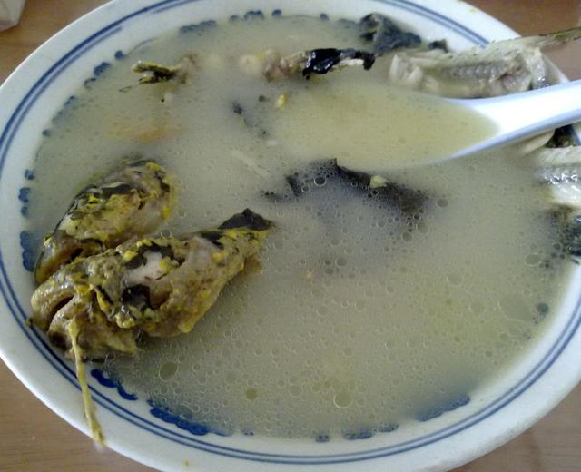 昂丝鱼汤的做法