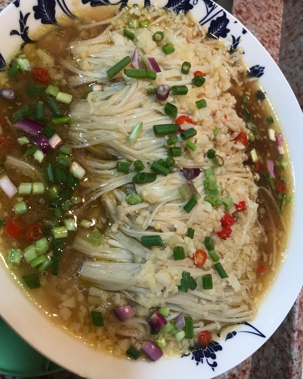 蒜蓉蒸金针菇