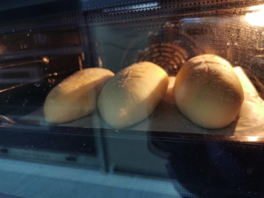 红豆/肉松麻薯软欧面包+石榴茶【曼食慢语】