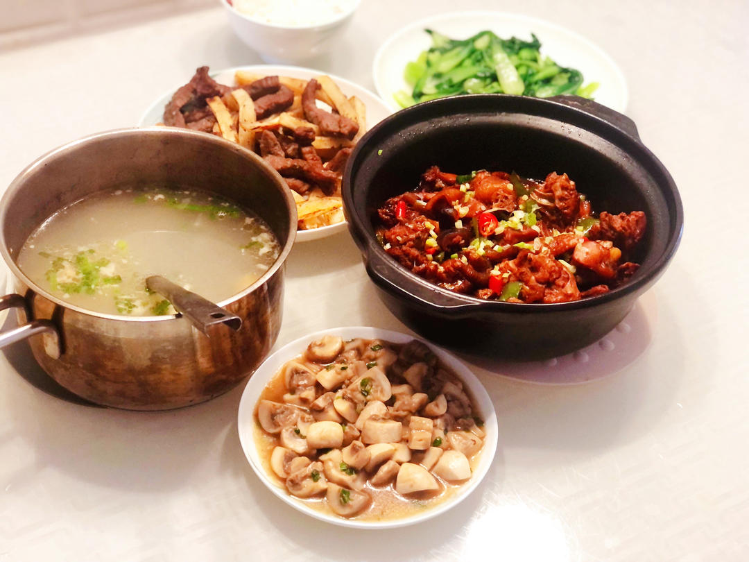 家里的午餐味道