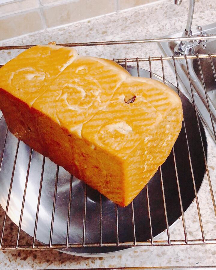 蛋黄酸奶吐司