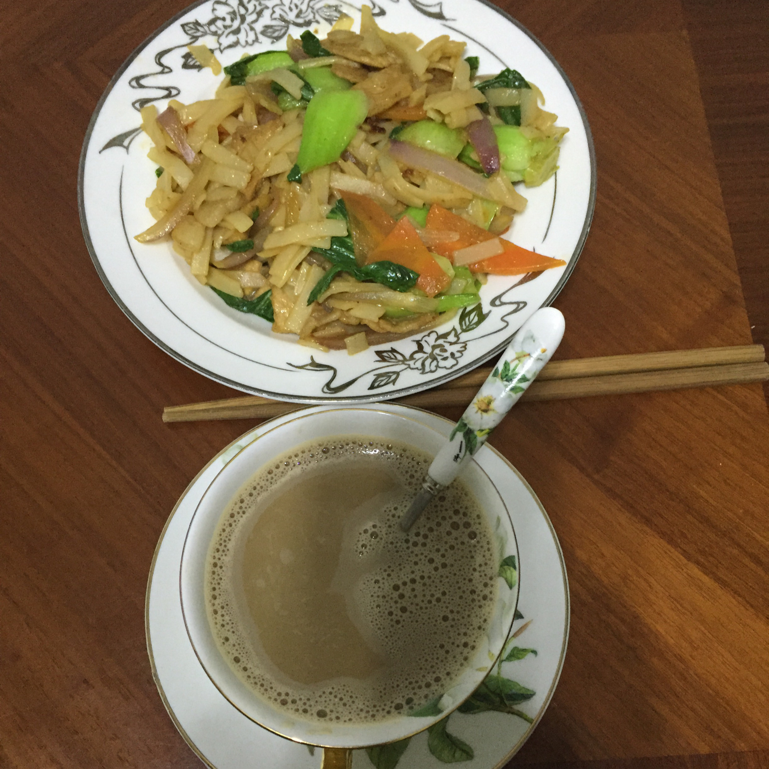 牛肉炒河粉
