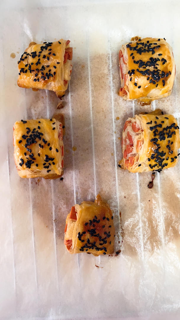 香酥火腿肉松卷