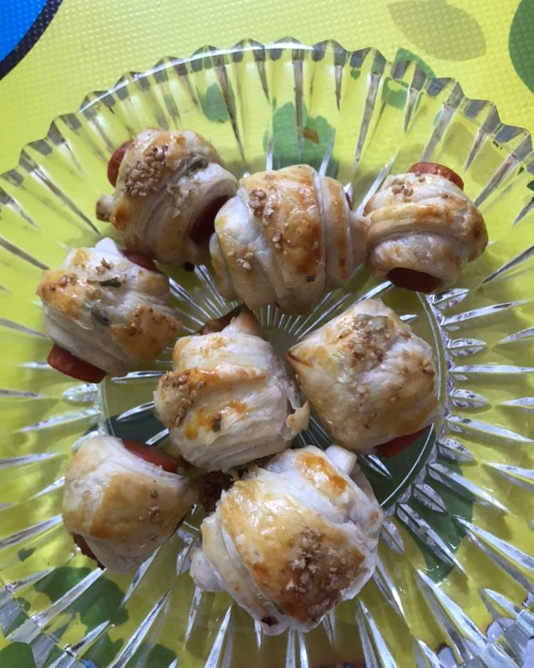 手抓饼版可颂火腿卷