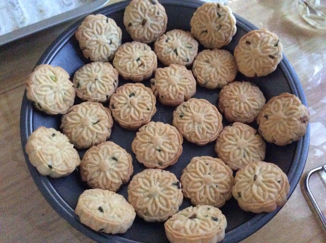 【葱味飘香的咸桃酥】