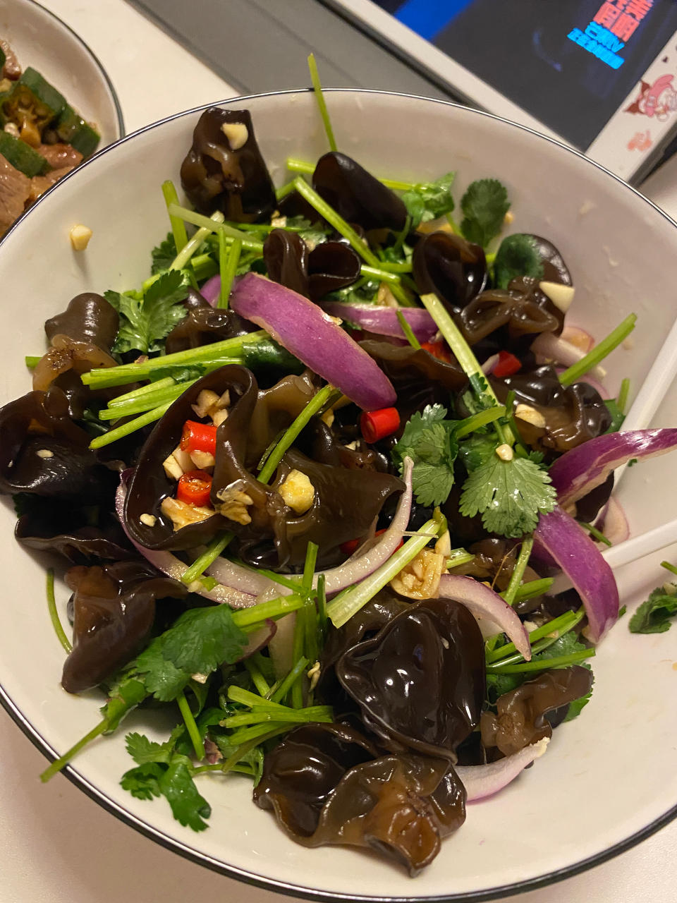 【凉拌木耳】按照我的做法，比饭店还好吃！调味汁是关键~好吃到停不下来