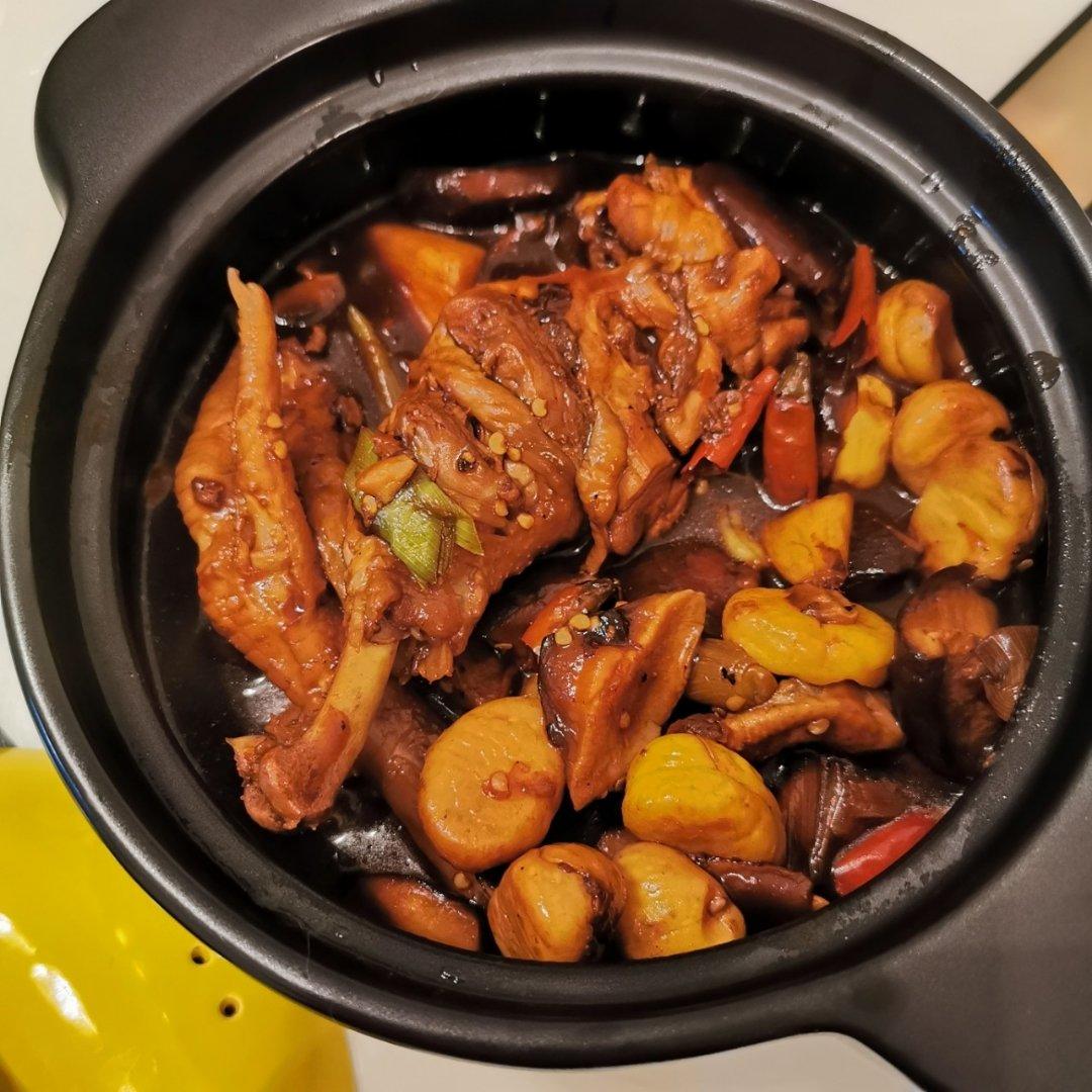 栗子焖鸡￨汁浓味郁、软糯入味