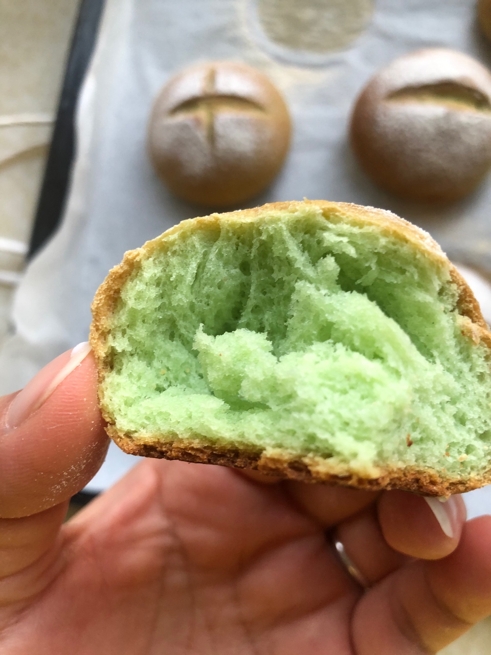 椰香斑斓米面包的做法