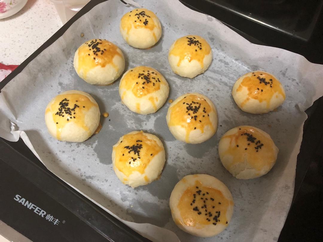 蛋黄酥