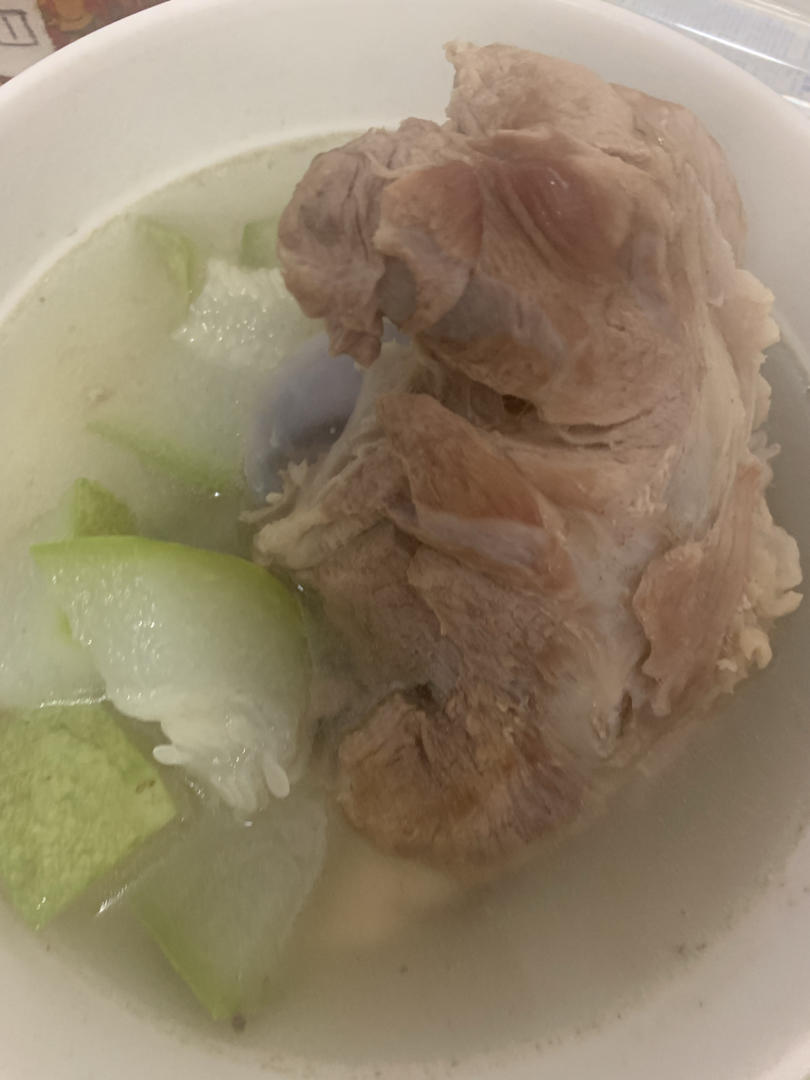 筒子骨冬瓜汤