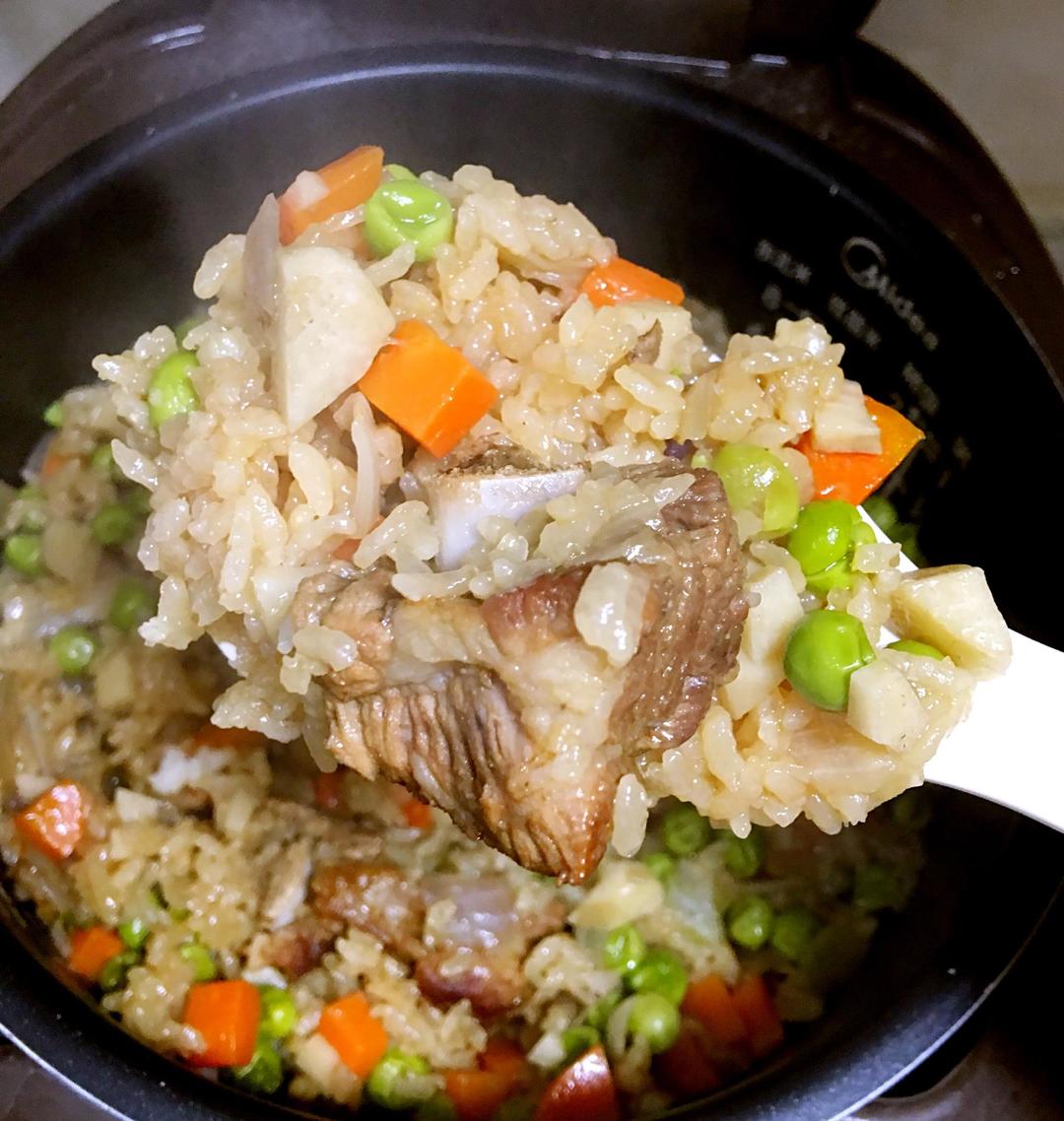 五彩排骨焖饭（可做宝宝辅食）