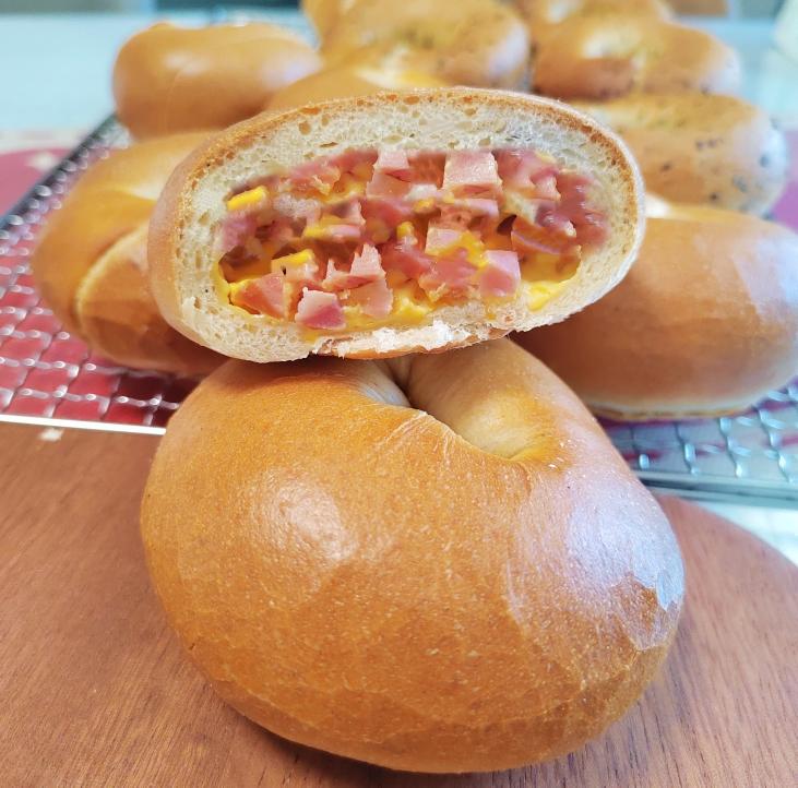 黑椒火腿芝士贝果（好吃😋简单易做/步骤详细）