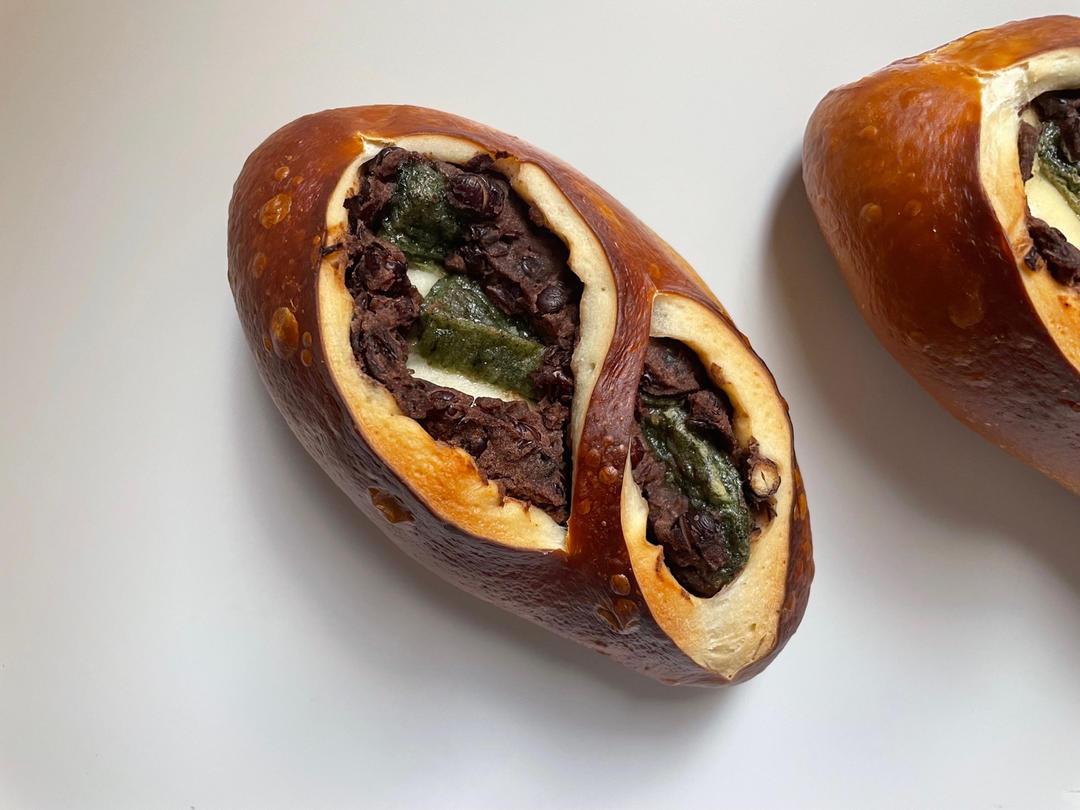 【配方分享】边过马路边“过早” 黑芝麻碱水包