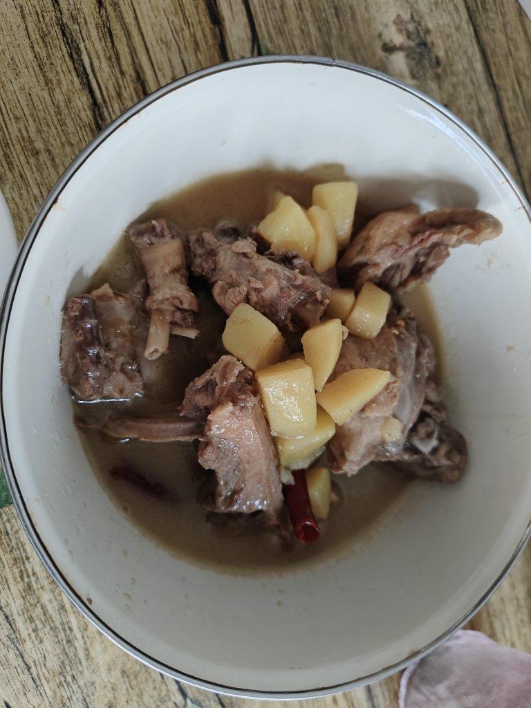 红烧鸭腿土豆块