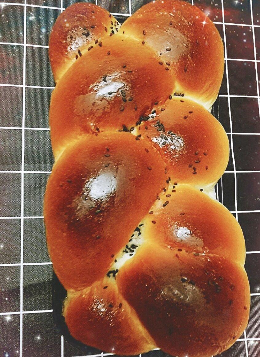 风情麻花辫【辫子面包】