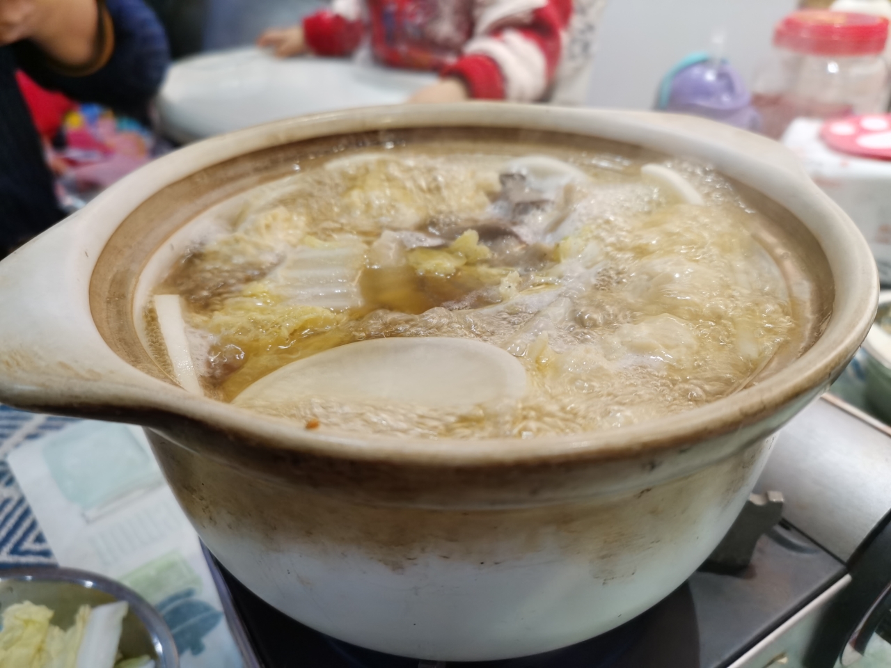 日式鸡肉丸白菜暖锅的做法