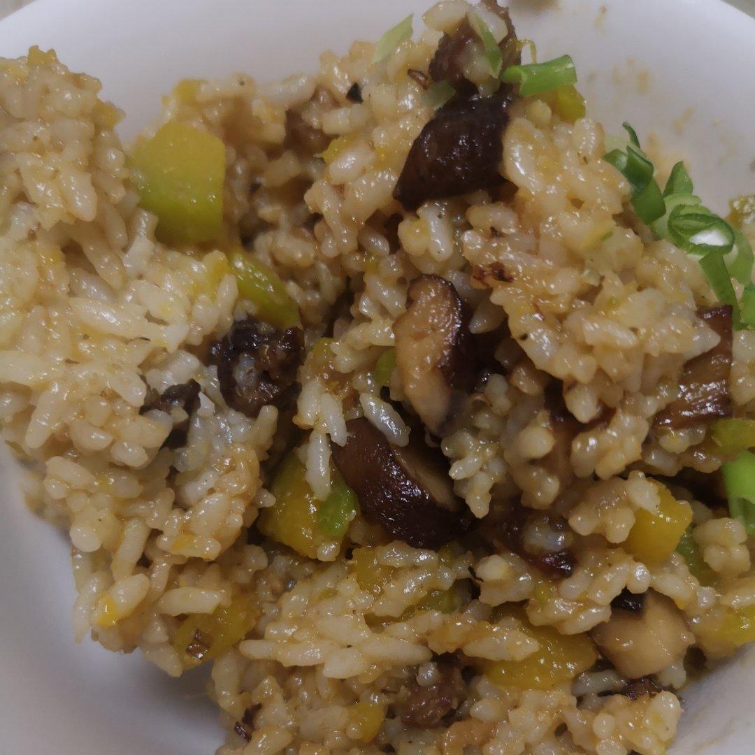 美味到不行的南瓜饭