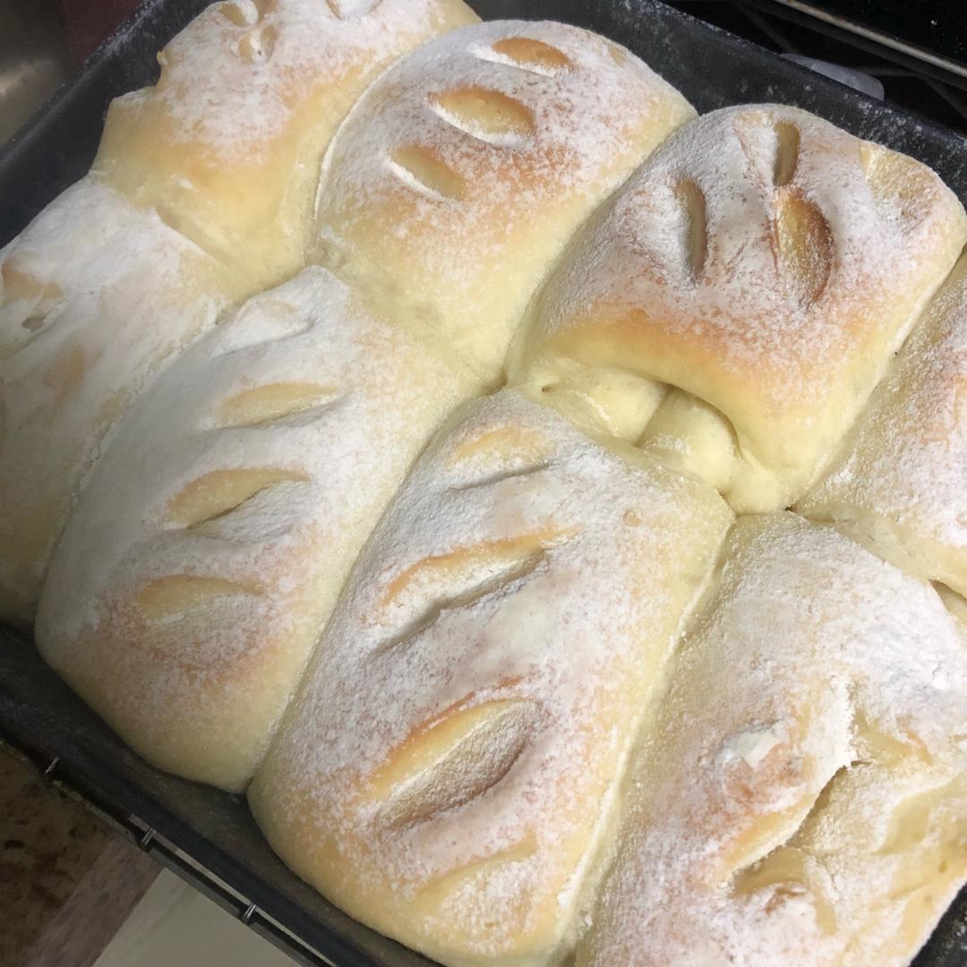 软到不知所措的牛奶卷