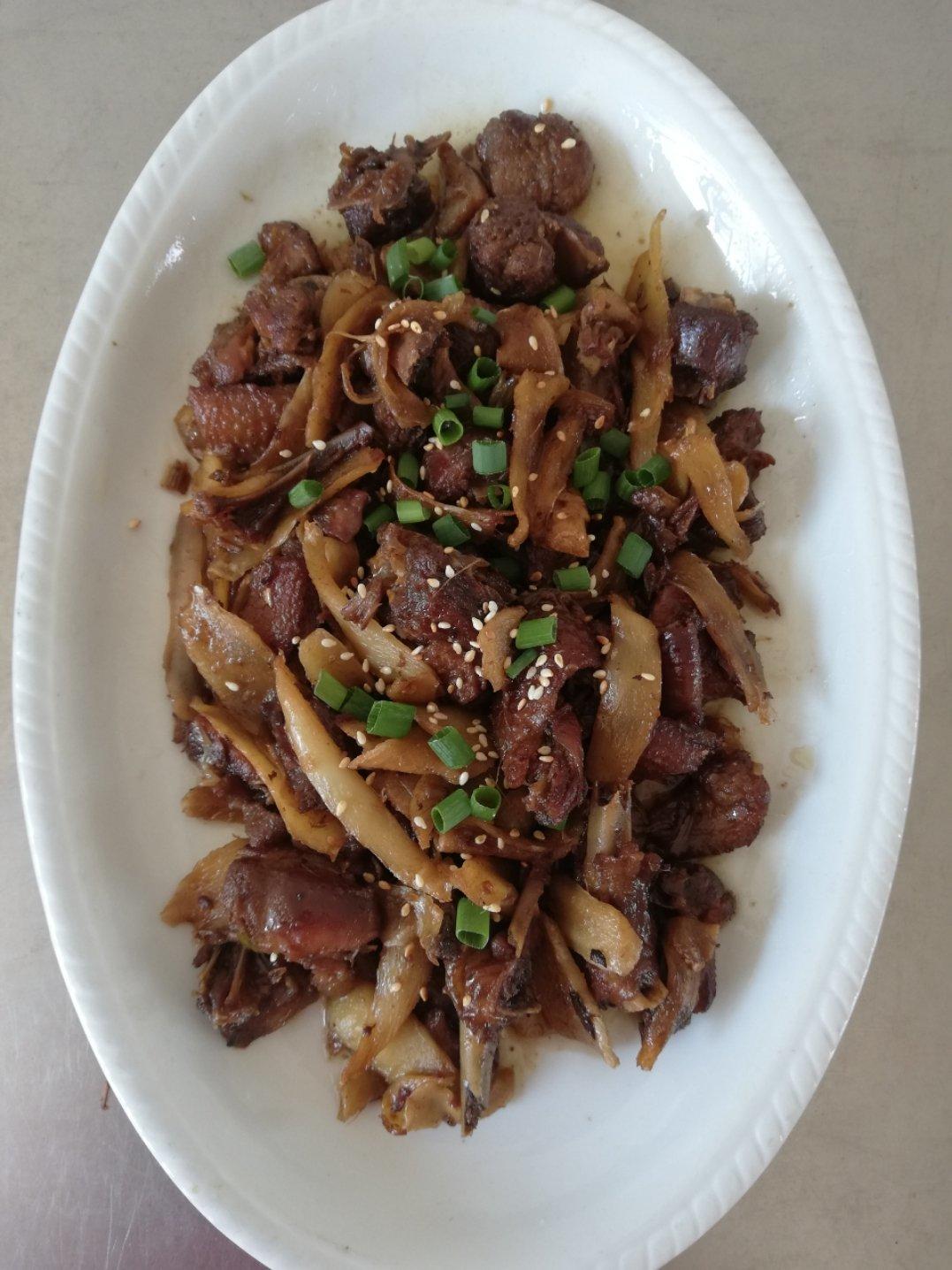 湖南鸭肉炒法