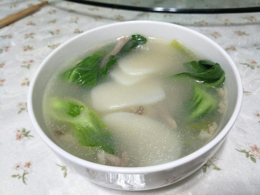 家的味道：青菜肉丝年糕汤