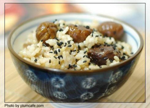 栗子糙米饭的做法