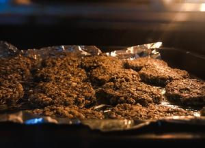 黑芝麻核桃燕麦饼的做法 步骤9