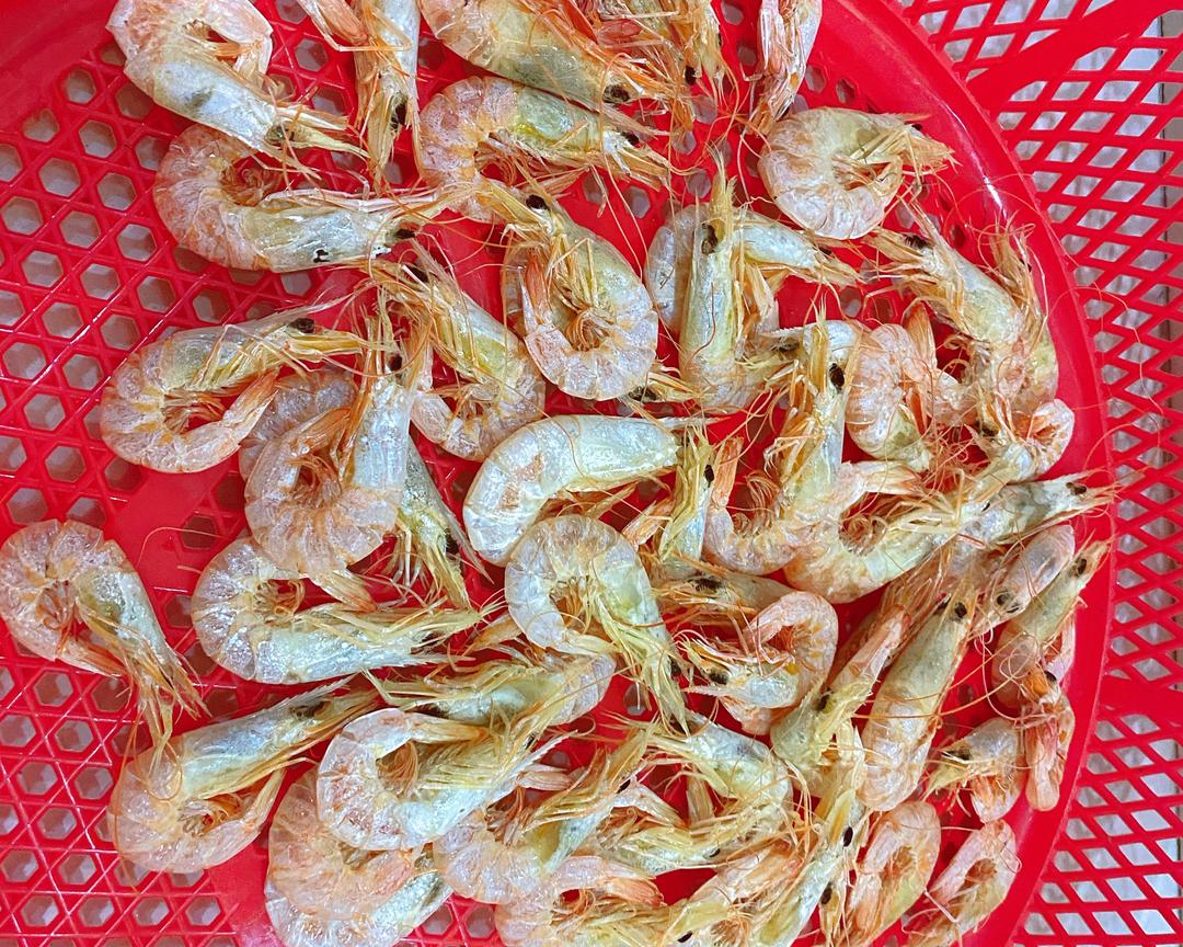 晒虾干的做法