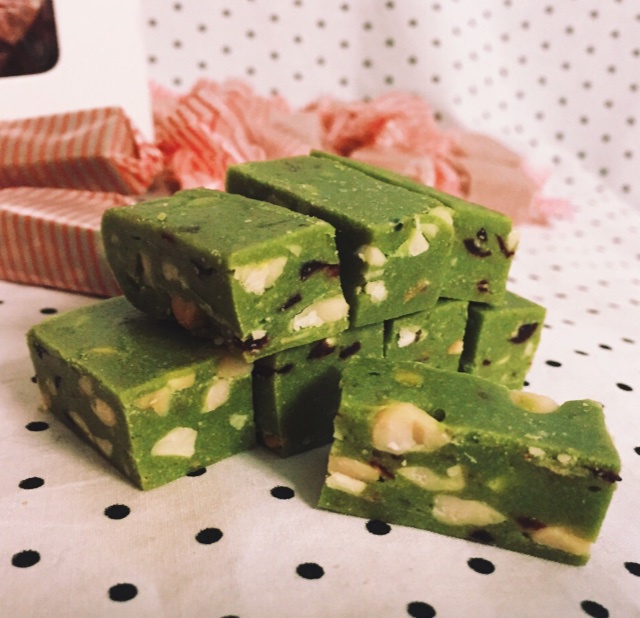 抹茶杏仁牛轧糖