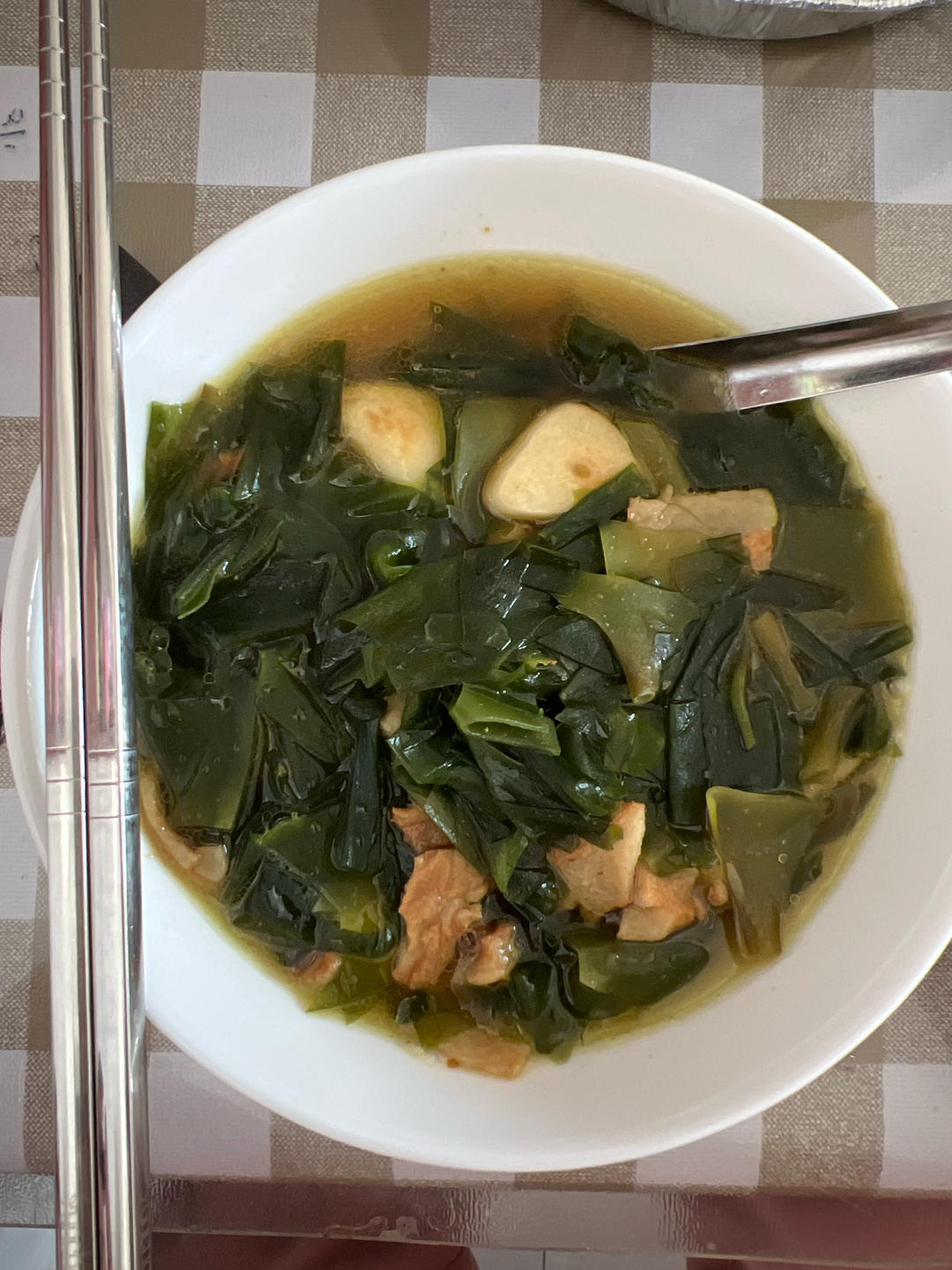 韩国海带汤（미역국）