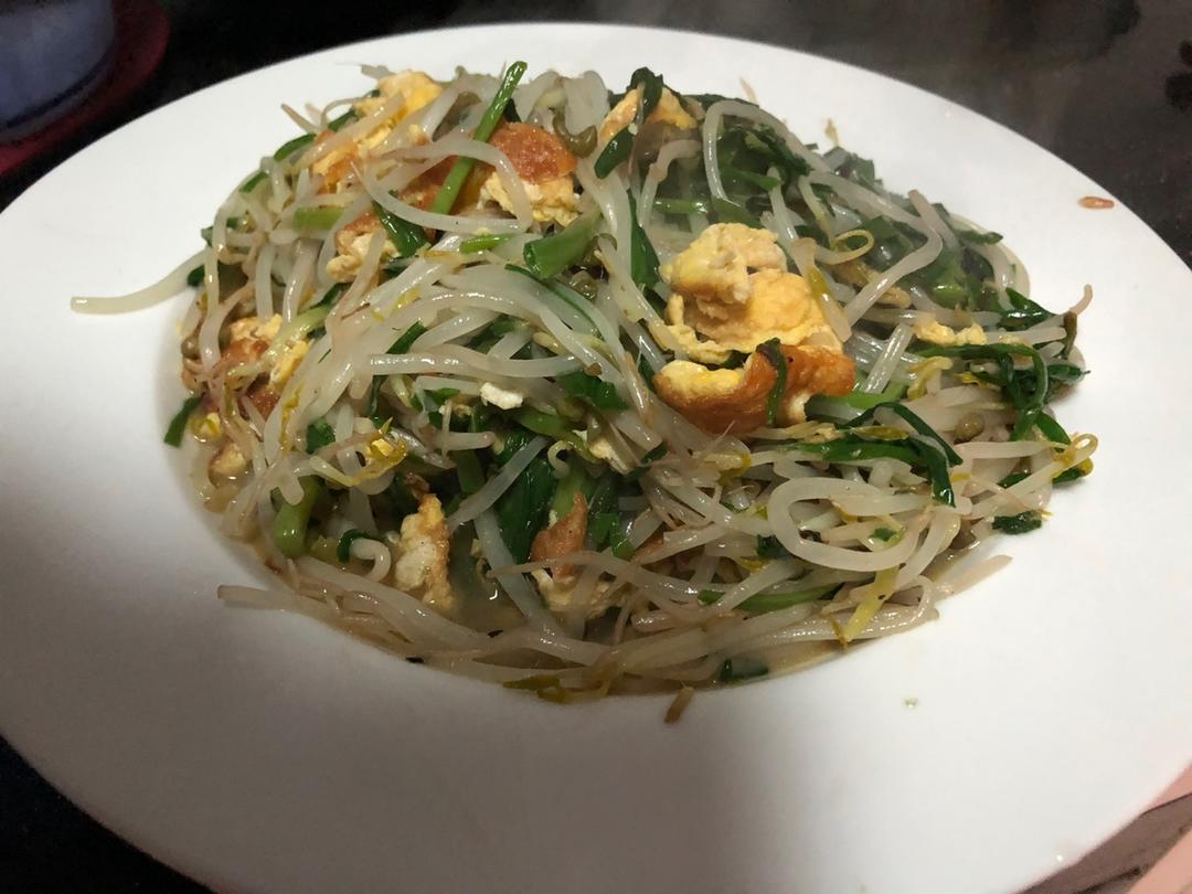 韭菜鸡蛋炒豆芽