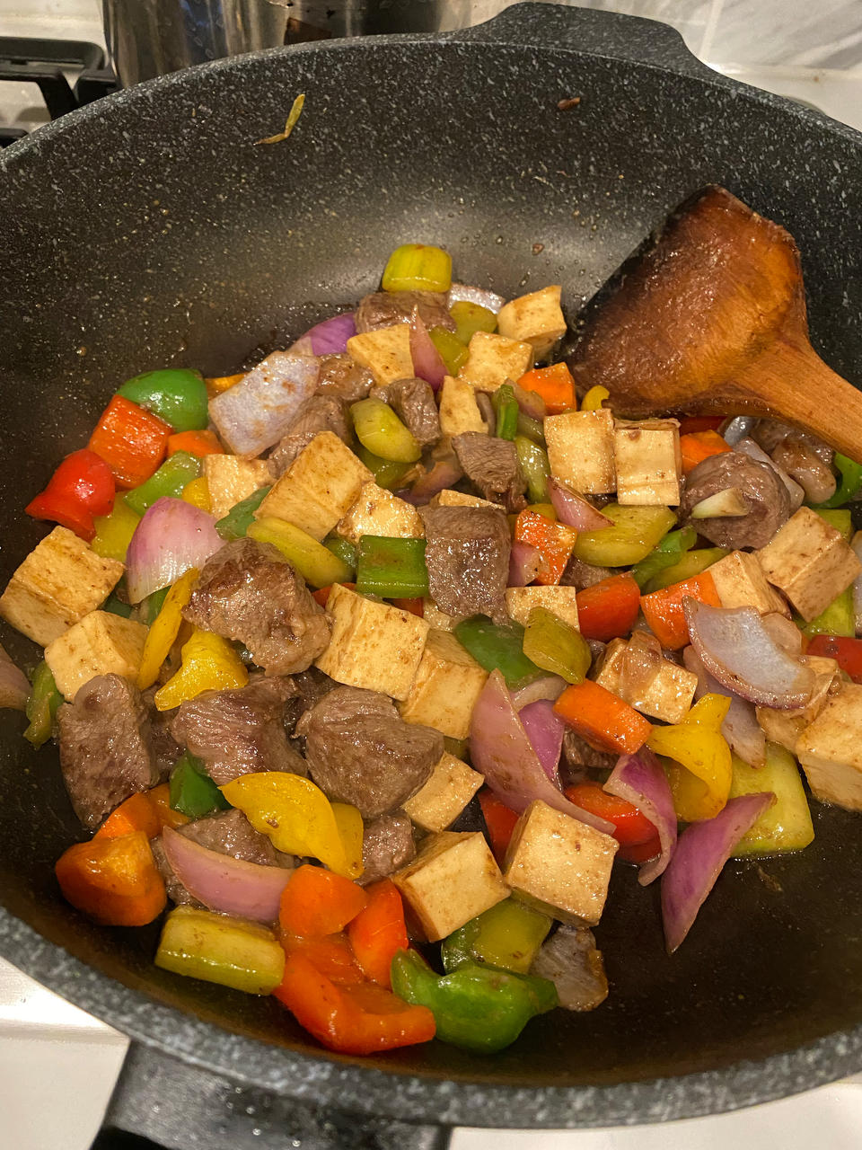 蒜烧牛肉粒