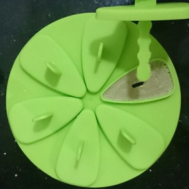 失败马卡龙的新去处～～～酸奶香蕉冰淇淋