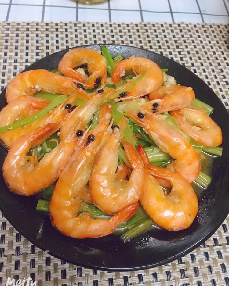 【香香虾】烧这道虾别开窗，邻居闻到要发慌！