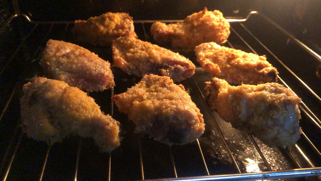 面包糠版烤鸡翅