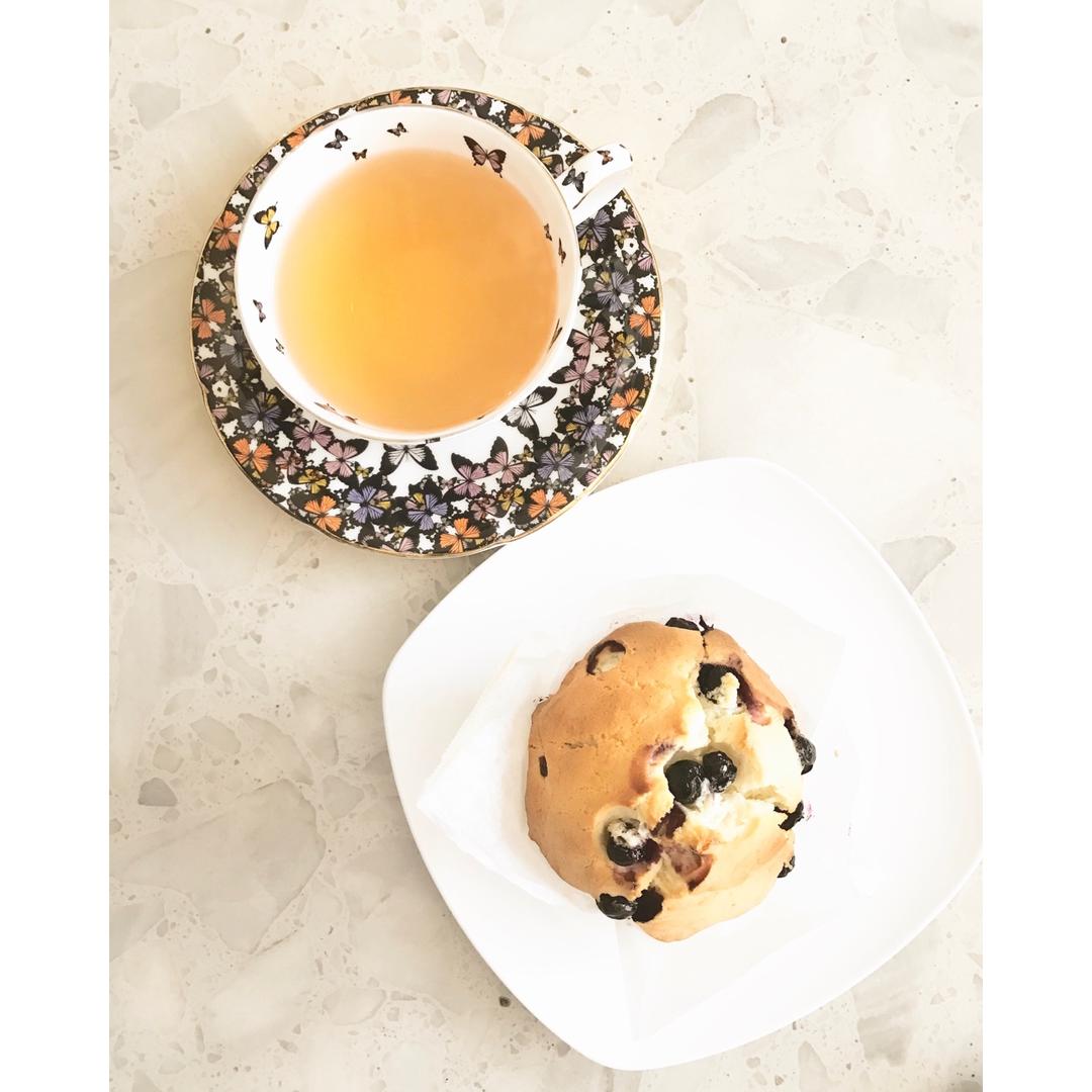 鲜奶油蓝莓纸杯蛋糕 Blueberry Crème  fraîche cupcake