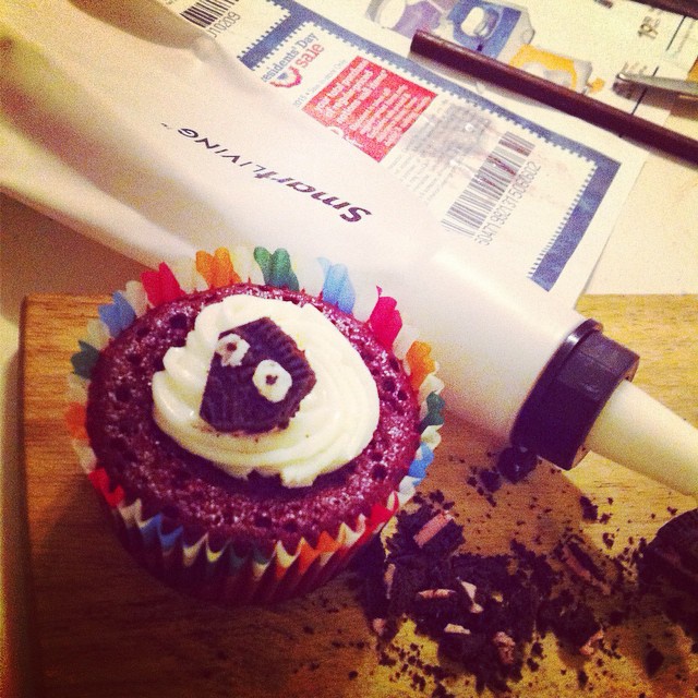 经典红丝绒杯子蛋糕（red velvet cupcake）