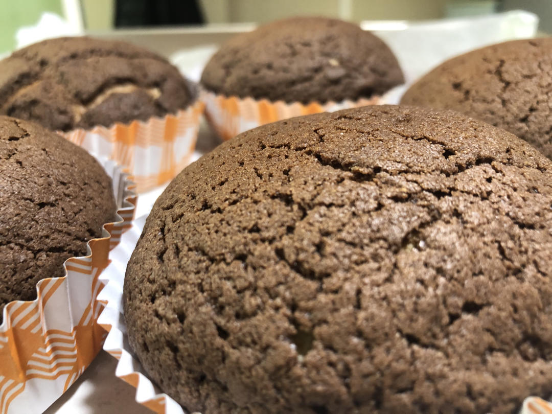 香到昏迷的－咖啡巧克力酥皮流心面包