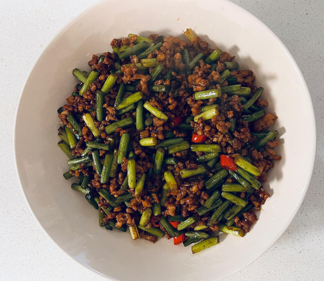 蒜苔炒肉末，三碗米饭都不够吃