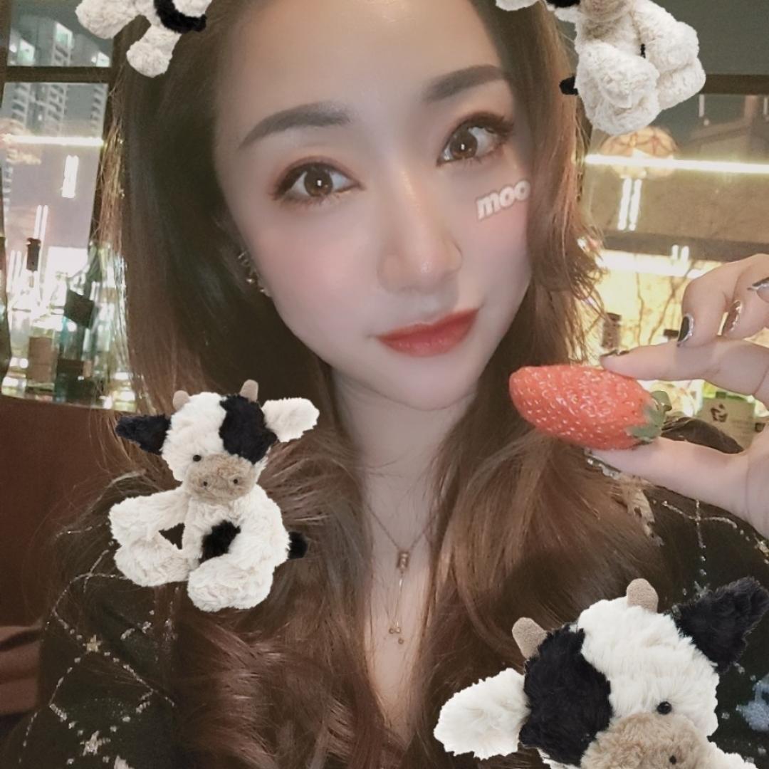 吃嘴精小馋猫