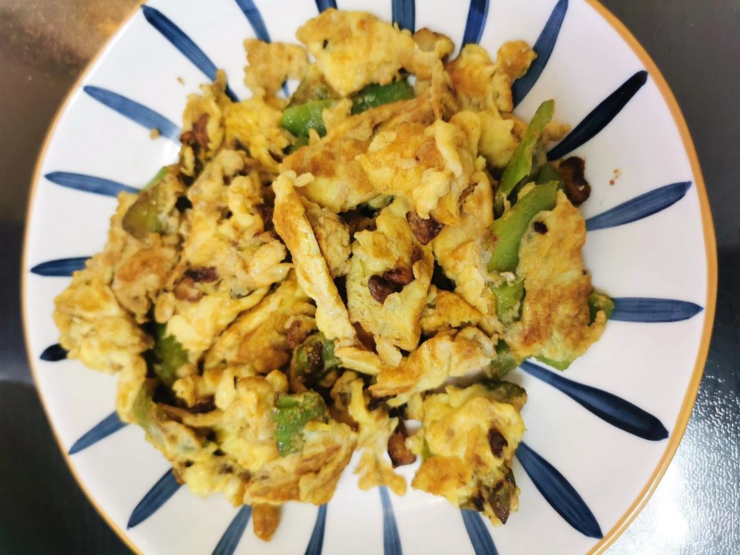 不一样的辣椒炒鸡蛋～下饭神器!