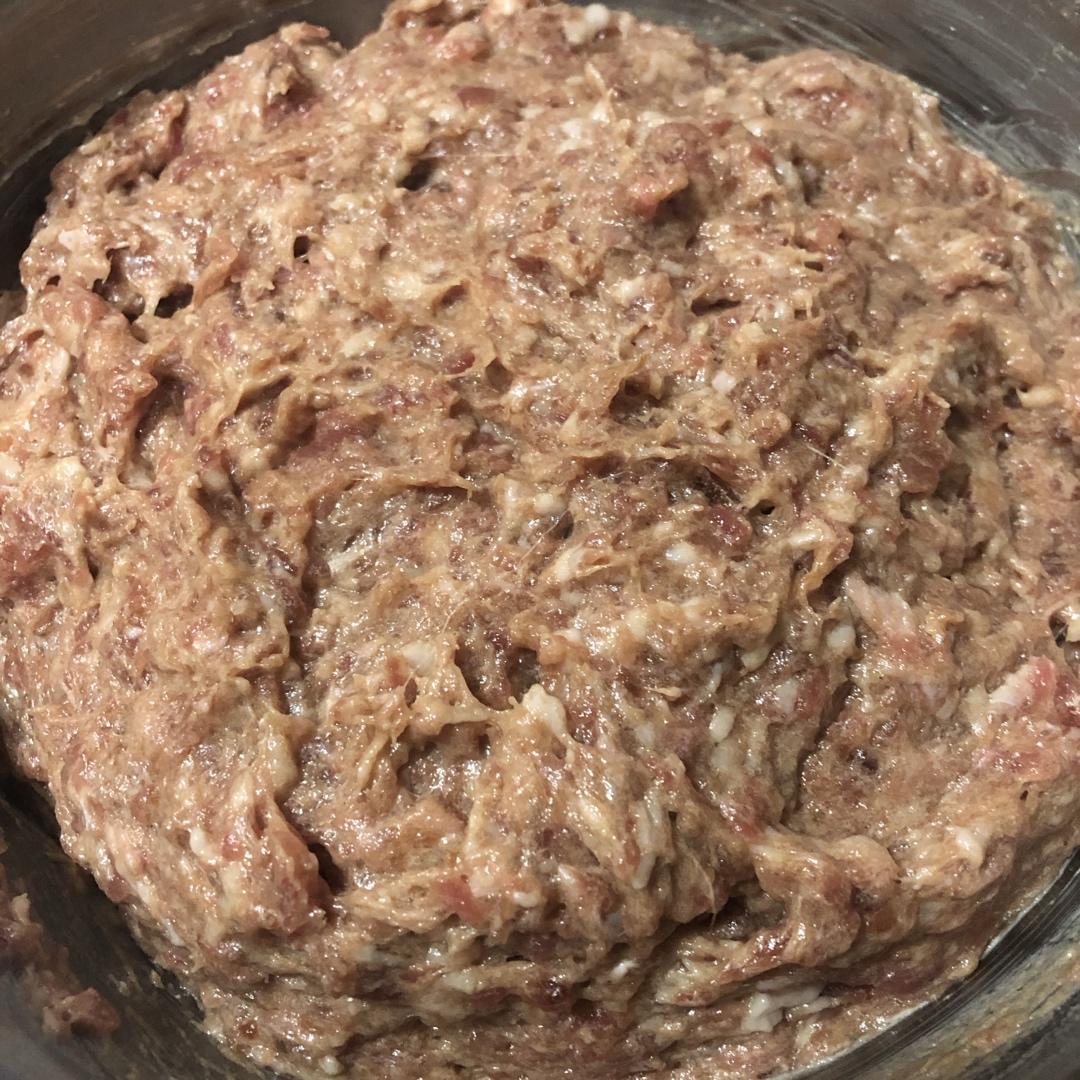 论肉馅的拌制方法
