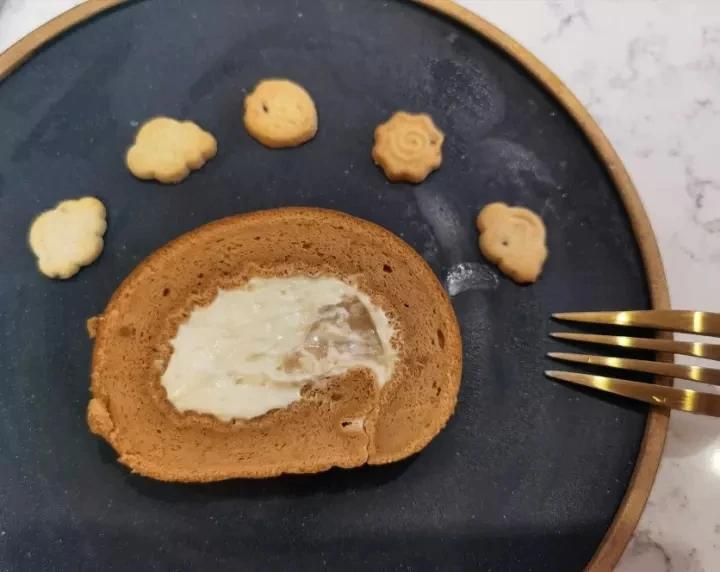 《Tinrry下午茶》教你做基础原味蛋糕卷