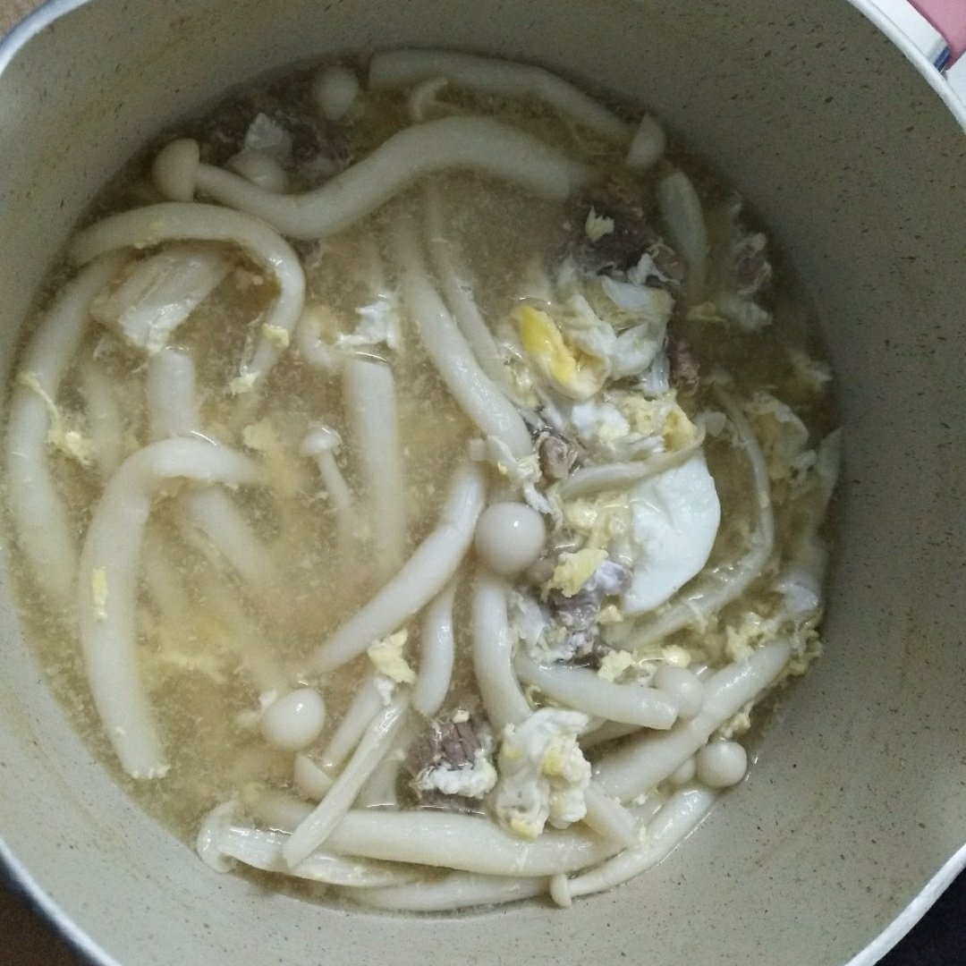 金针菇瘦肉汤